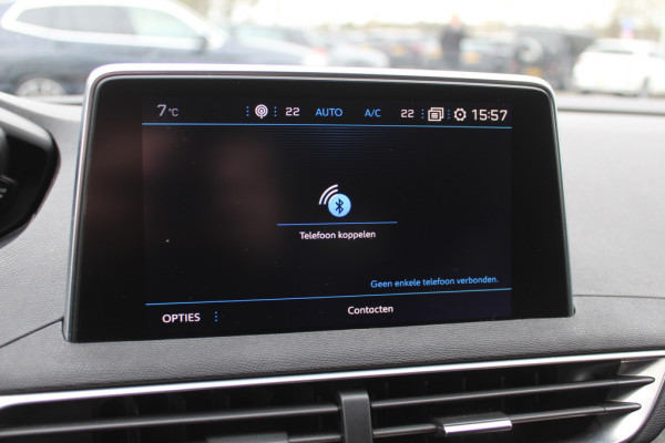 Peugeot 3008 1.2 PureTech GT-Line / Trekhaak / Panoramadak / Camera / 18'' / Half leder / Navigatie / Stoelverwarming / DAB / Dodehoek / Apple Carplay / Stoelverwarming / Cruise Control
