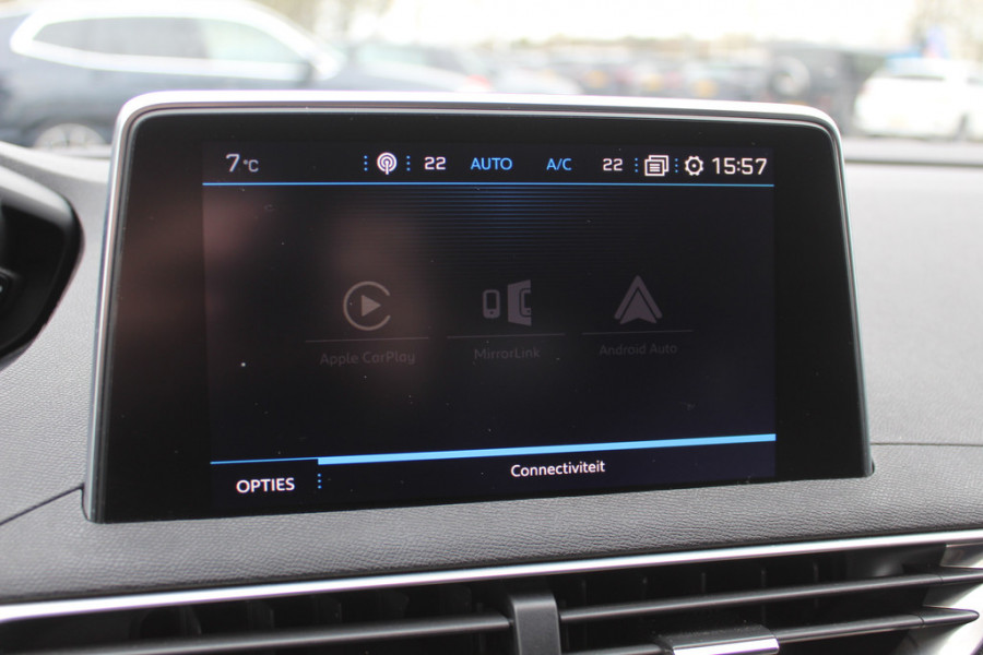 Peugeot 3008 1.2 PureTech GT-Line / Trekhaak / Panoramadak / Camera / 18'' / Half leder / Navigatie / Stoelverwarming / DAB / Dodehoek / Apple Carplay / Stoelverwarming / Cruise Control