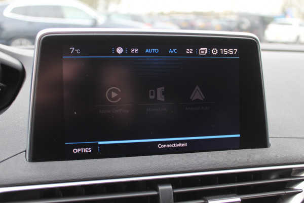 Peugeot 3008 1.2 PureTech GT-Line / Trekhaak / Panoramadak / Camera / 18'' / Half leder / Navigatie / Stoelverwarming / DAB / Dodehoek / Apple Carplay / Stoelverwarming / Cruise Control