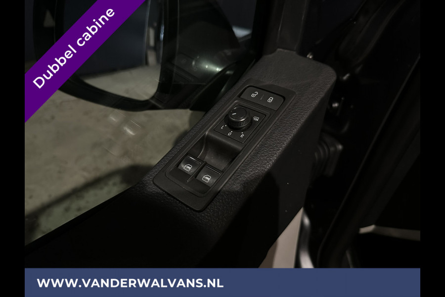 Volkswagen Transporter 2.0 TDI 150pk Automaat L2H1 Dubbele Cabine Euro6 Airco | 5-Zits | Navigatie | 2x Zijdeur | Cruisecontrol, LM velgen, Parkeersensoren, 2500kg Trekhaak