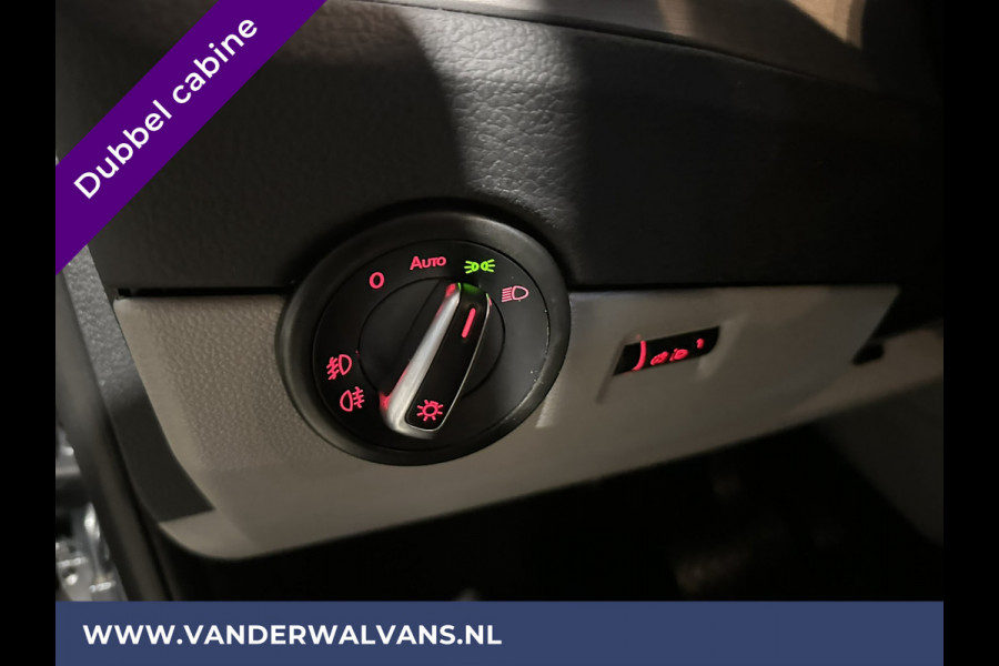 Volkswagen Transporter 2.0 TDI 150pk Automaat L2H1 Dubbele Cabine Euro6 Airco | 5-Zits | Navigatie | 2x Zijdeur | Cruisecontrol, LM velgen, Parkeersensoren, 2500kg Trekhaak