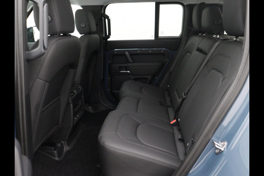 Land Rover Defender 110 P300e 110 S Country | Panoramadak | Adaptive Cruise Control