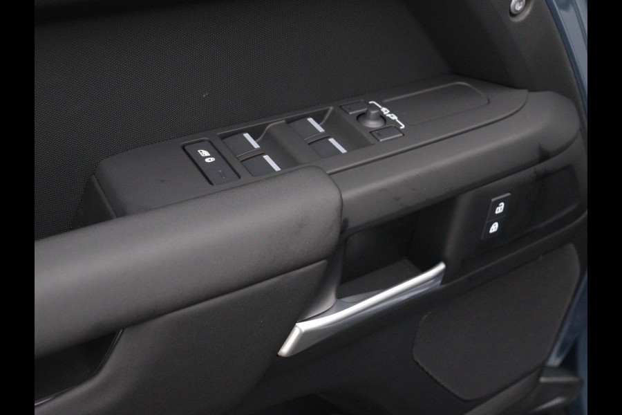 Land Rover Defender 110 P300e 110 S Country | Panoramadak | Adaptive Cruise Control