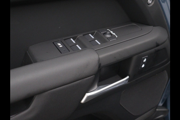 Land Rover Defender 110 P300e 110 S Country | Panoramadak | Adaptive Cruise Control