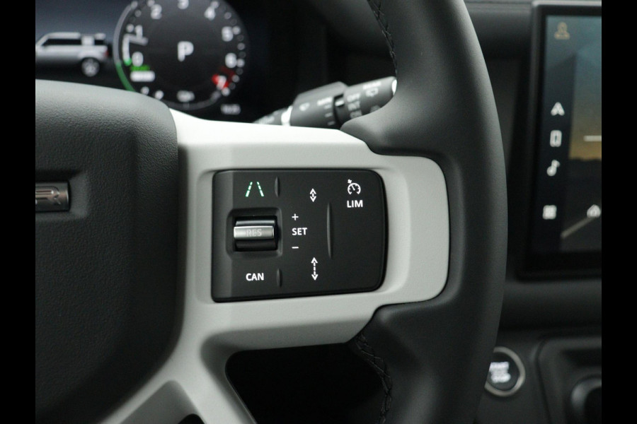 Land Rover Defender 110 P300e 110 S Country | Panoramadak | Adaptive Cruise Control