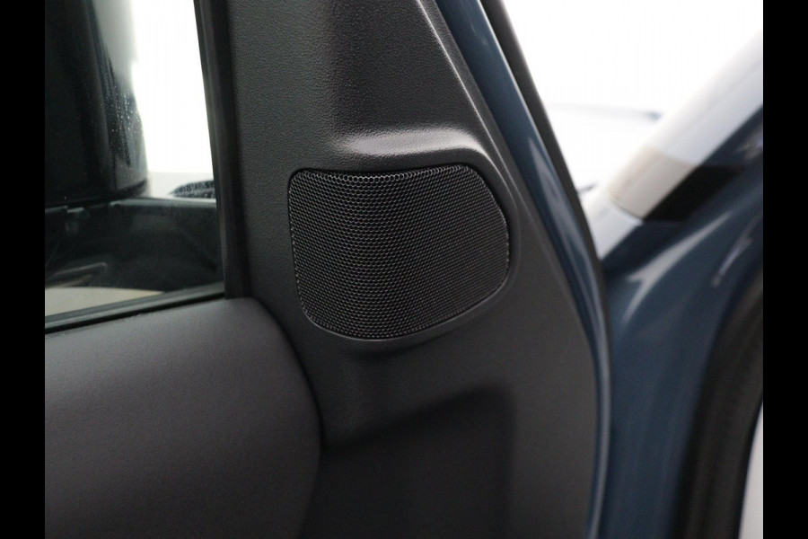 Land Rover Defender 110 P300e 110 S Country | Panoramadak | Adaptive Cruise Control