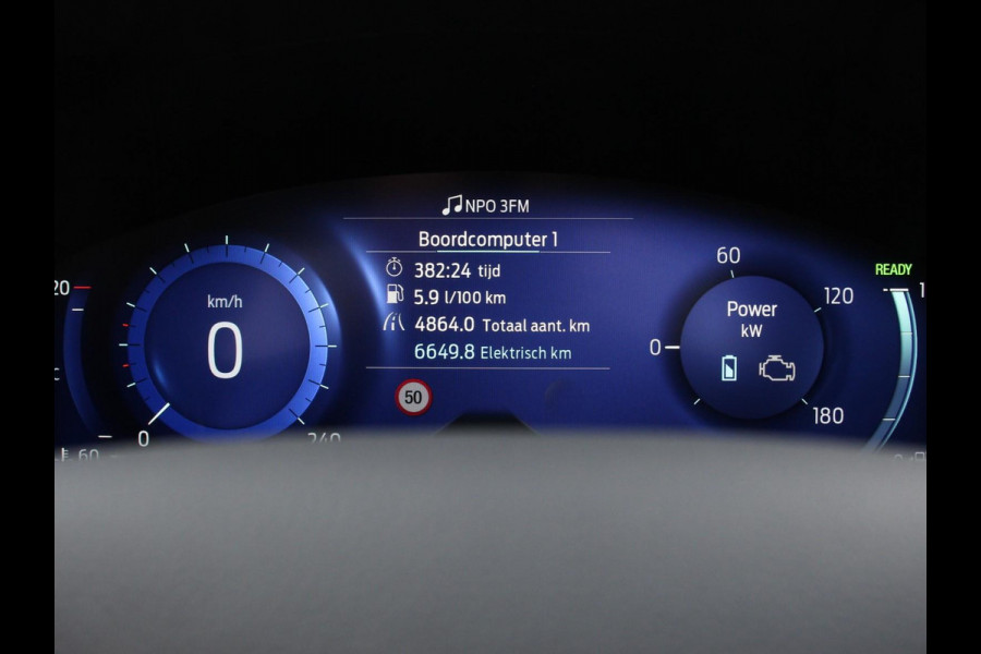Ford Kuga 2.5 PHEV 225pk ST-Line X Automaat | Leder /Alcantara | B&O Audio | Camera | Navigatie | Climate Control | Electrisch bedienbare kofferbak | Verwarmde voorstoelen | Lichtmetalen Velgen |