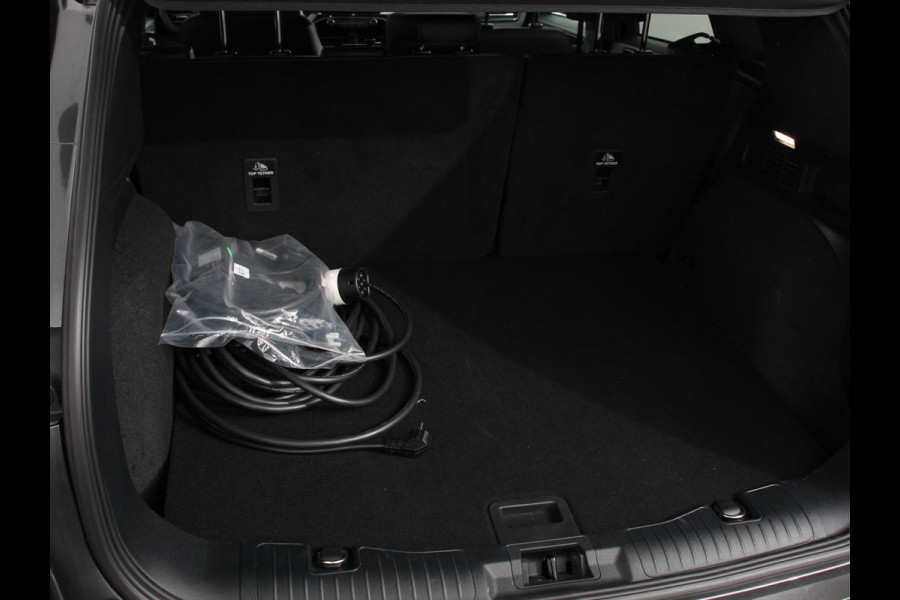 Ford Kuga 2.5 PHEV 225pk ST-Line X Automaat | Leder /Alcantara | B&O Audio | Camera | Navigatie | Climate Control | Electrisch bedienbare kofferbak | Verwarmde voorstoelen | Lichtmetalen Velgen |