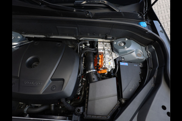 Volvo XC90 T8 Recharge AWD Ultimate Dark | Bow&Wil - Luchtvering - Trekhaak - Pano