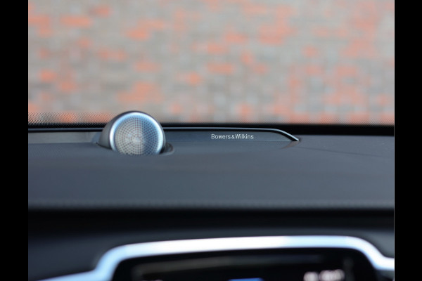 Volvo XC90 T8 Recharge AWD Ultimate Dark | Bow&Wil - Luchtvering - Trekhaak - Pano