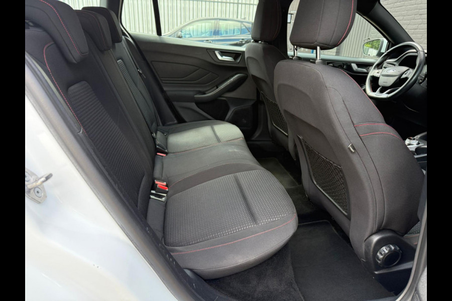 Ford FOCUS Wagon 2.0 EcoBlue ST Line X Business 1STE EIGEN | NAVI | CARPLAY | PDC | STOELVERWARMING | NWE APK