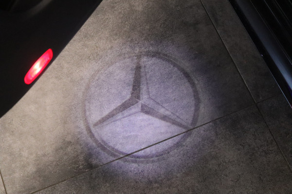 Mercedes-Benz CLA-Klasse 220 d AMG Line Panoramadak Burmester Multibeam-led