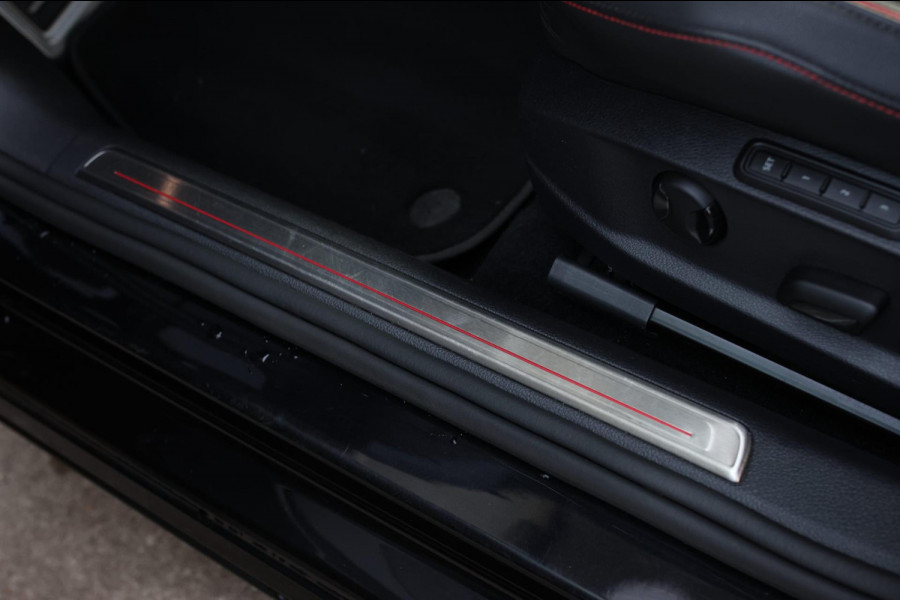 Volkswagen Golf 2.0 TSI GTI Performance *Pano*DCC*Dynaudio*Leder*Camera*