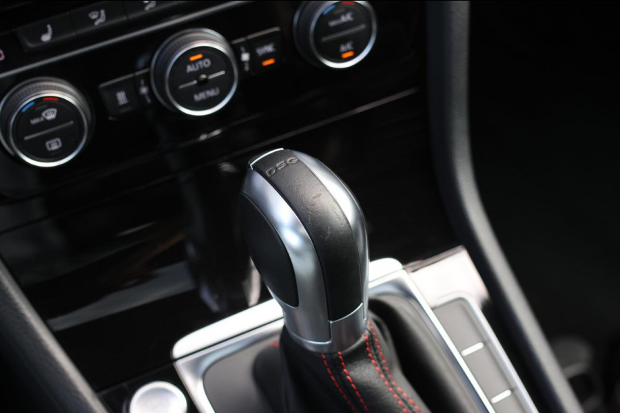 Volkswagen Golf 2.0 TSI GTI Performance *Pano*DCC*Dynaudio*Leder*Camera*