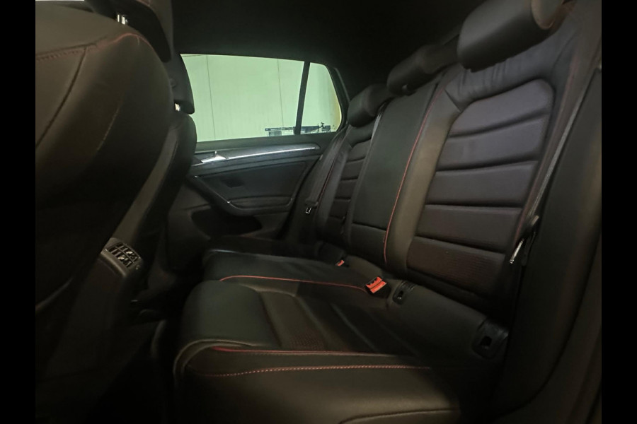 Volkswagen Golf 2.0 TSI GTI Performance | DYNAUDIO | DIGITAL COCKPIT | PANO | DCC
