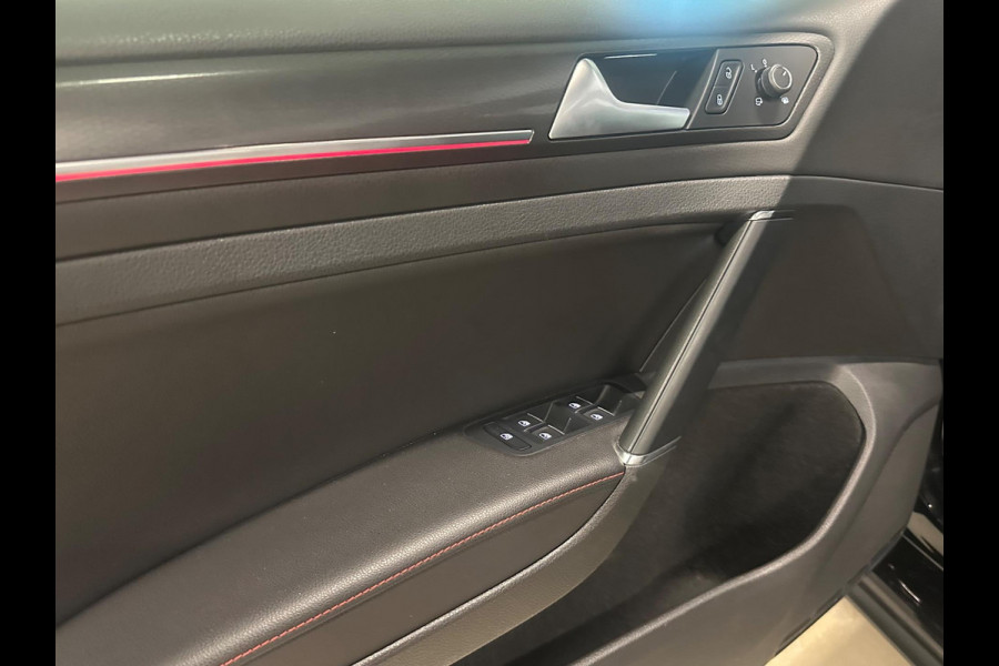 Volkswagen Golf 2.0 TSI GTI Performance | DYNAUDIO | DIGITAL COCKPIT | PANO | DCC