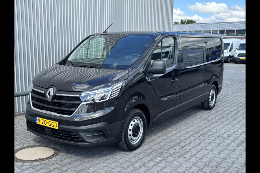 Renault Trafic 2.0 Blue dCi 130 T30 L2H1*A/C*CRUISE*CAMERA*3PERS