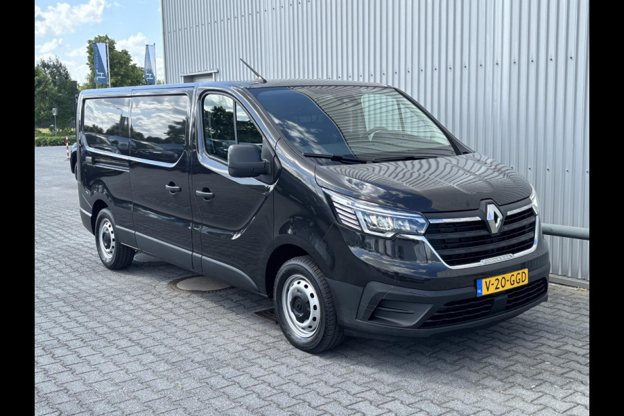 Renault Trafic 2.0 Blue dCi 130 T30 L2H1*A/C*CRUISE*CAMERA*3PERS