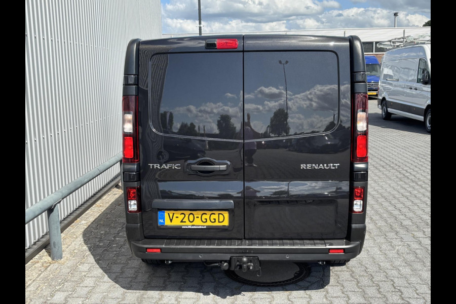 Renault Trafic 2.0 Blue dCi 130 T30 L2H1*A/C*CRUISE*CAMERA*3PERS