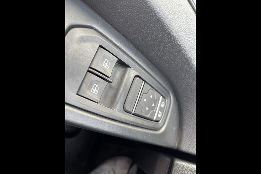 Renault Trafic 2.0 Blue dCi 130 T30 L2H1*A/C*CRUISE*CAMERA*3PERS
