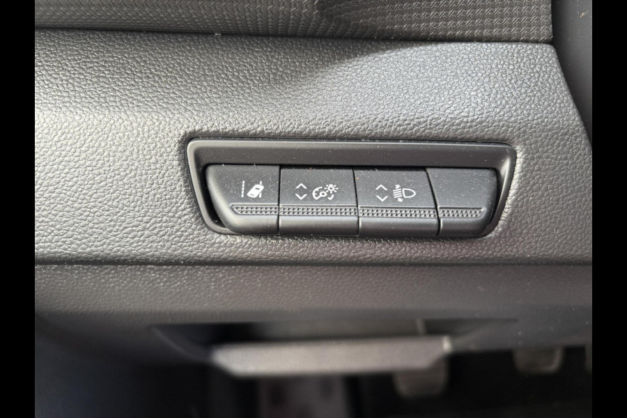 Renault Trafic 2.0 Blue dCi 130 T30 L2H1*A/C*CRUISE*CAMERA*3PERS