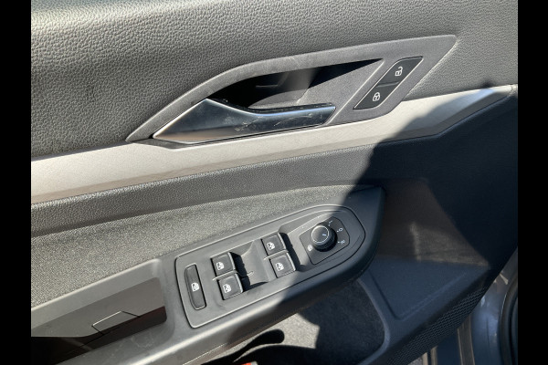 Volkswagen Golf 1.5 TSI Life Adap.Cruise Sfeerverl Carplay Led NL-Auto Dealer-Onderhouden!