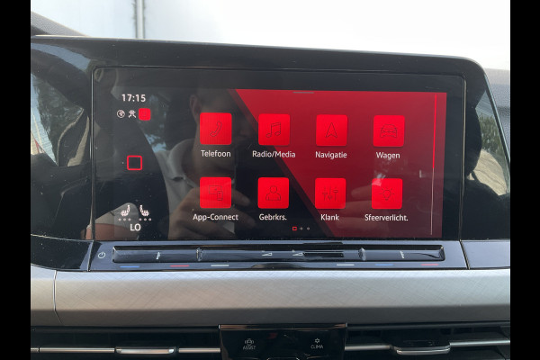 Volkswagen Golf 1.5 TSI Life Adap.Cruise Sfeerverl Carplay Led NL-Auto Dealer-Onderhouden!
