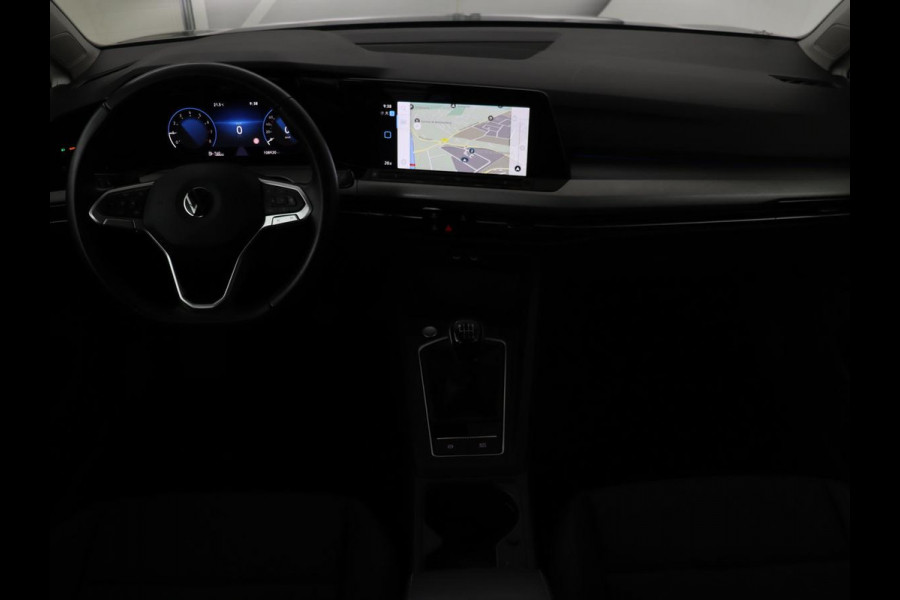 Volkswagen Golf 1.0 TSI Life | Carplay | Sfeerverlichting | Navigatie | Adaptive cruise | Full LED | Parkeerhulp | DAB | Climate control | Bluetooth