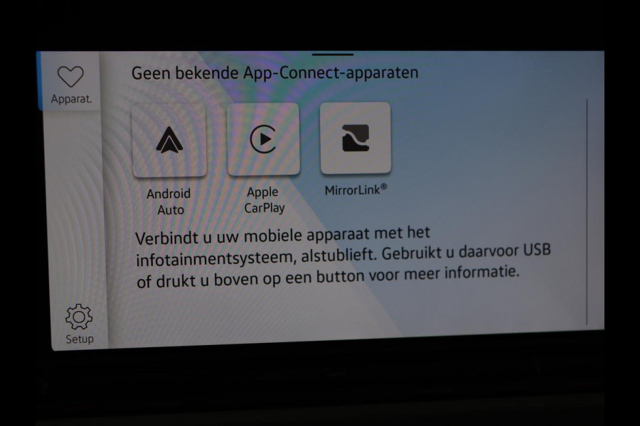 Volkswagen Golf 1.0 TSI Life | Carplay | Sfeerverlichting | Navigatie | Adaptive cruise | Full LED | Parkeerhulp | DAB | Climate control | Bluetooth