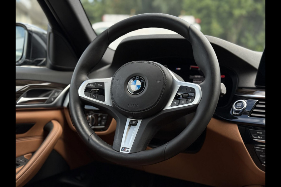 BMW 5 Serie Touring 520i Aut. M-Sport | Panorama | Trekhaak | Memory |