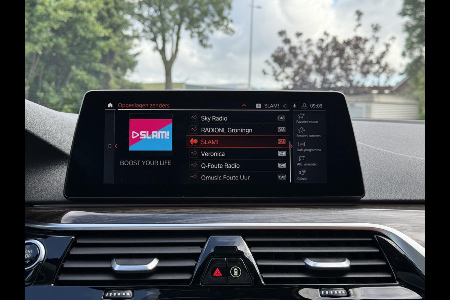BMW 5 Serie Touring 520i Aut. M-Sport | Panorama | Trekhaak | Memory |