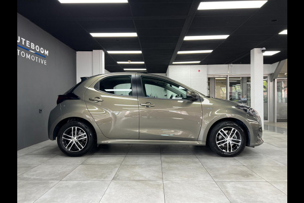 Toyota Yaris 1.5 Hybrid | Lane | Carplay | Camera | Cruise |