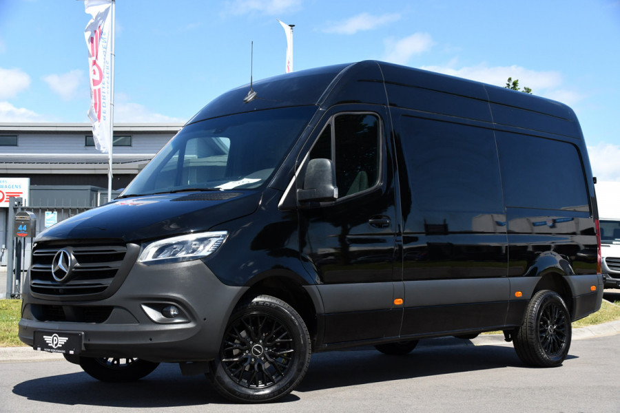 Mercedes-Benz Sprinter 319 3.0 CDI L2H2 Black Edition Adaptieve Cruise, 360 Camera, Carplay, 3500kg Trekhaak, 190PK, LED, Multimedia, Standkachel, Uniek!