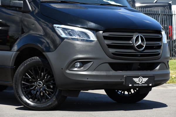 Mercedes-Benz Sprinter 319 3.0 CDI L2H2 Black Edition Adaptieve Cruise, 360 Camera, Carplay, 3500kg Trekhaak, 190PK, LED, Multimedia, Standkachel, Uniek!