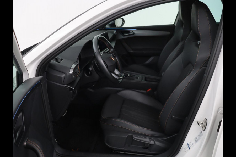 CUPRA Leon 1.4 e-Hybrid | Stoel & stuurverwarming | Camera | Adaptive cruise | Carplay | Navigatie | Sfeerverlichting | Keyless | Full LED | Sportstoelen | PHEV