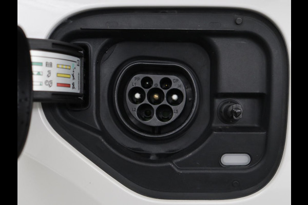 CUPRA Leon 1.4 e-Hybrid | Stoel & stuurverwarming | Camera | Adaptive cruise | Carplay | Navigatie | Sfeerverlichting | Keyless | Full LED | Sportstoelen | PHEV