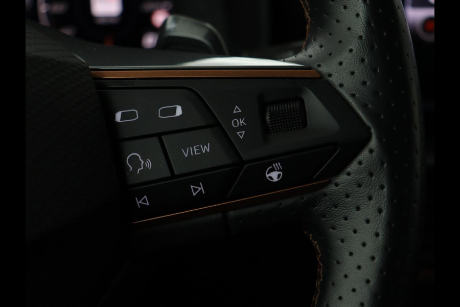 CUPRA Leon 1.4 e-Hybrid | Stoel & stuurverwarming | Camera | Adaptive cruise | Carplay | Navigatie | Sfeerverlichting | Keyless | Full LED | Sportstoelen | PHEV