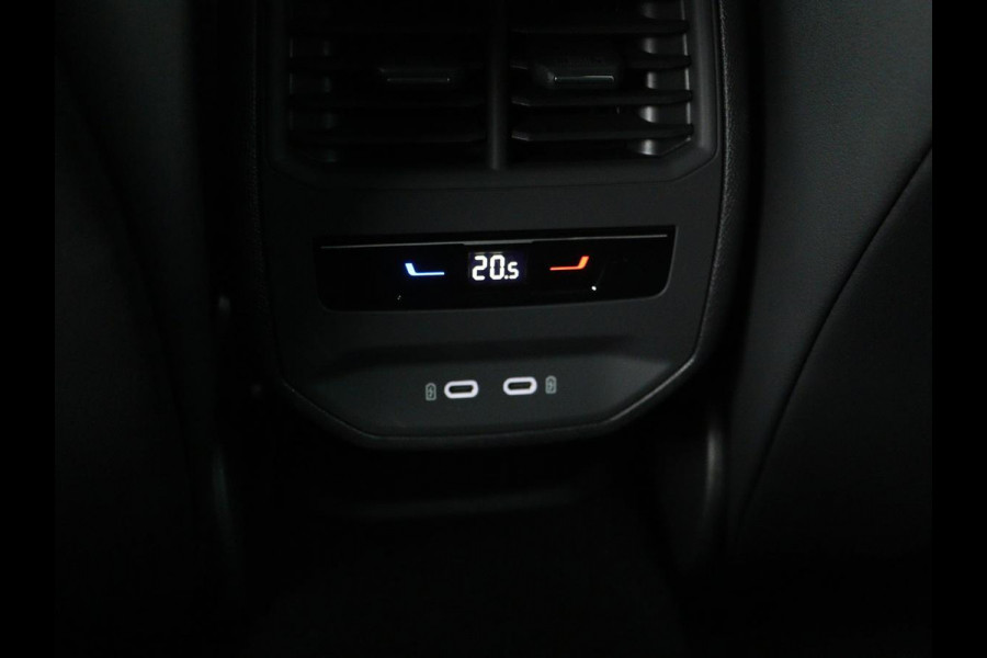 CUPRA Leon 1.4 e-Hybrid | Stoel & stuurverwarming | Camera | Adaptive cruise | Carplay | Navigatie | Sfeerverlichting | Keyless | Full LED | Sportstoelen | PHEV