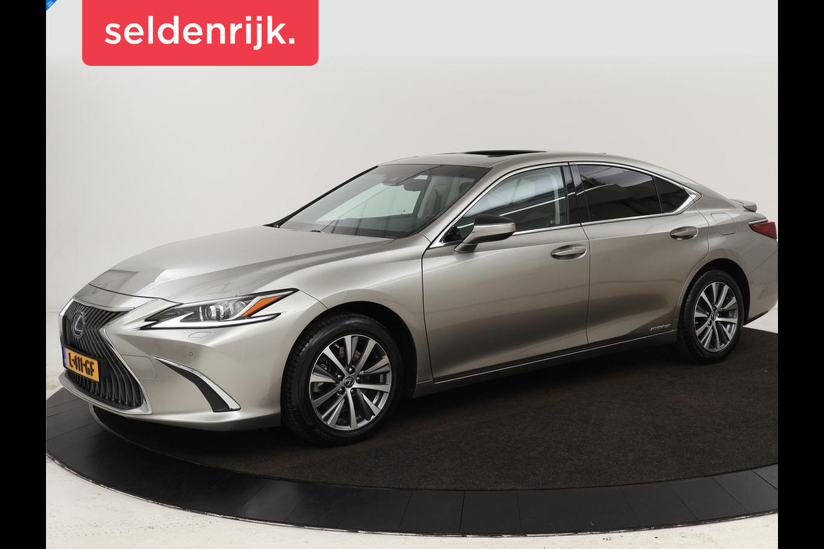 Lexus ES 300h Comfort Line | Schuifdak | Leder | Stoelverwarming | Adaptive cruise | Carplay | Camera | Memory | Keyless | Full LED Lexus ES 300h Comfort Line | Schuifdak | Leder | Stoelverwarming | Adaptive cruise | Carplay | Camera | Memory | Keyless | Full LED