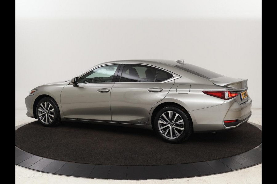 Lexus ES 300h Comfort Line | Schuifdak | Leder | Stoelverwarming | Adaptive cruise | Carplay | Camera | Memory | Keyless | Full LED