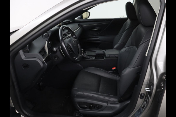 Lexus ES 300h Comfort Line | Schuifdak | Leder | Stoelverwarming | Adaptive cruise | Carplay | Camera | Memory | Keyless | Full LED