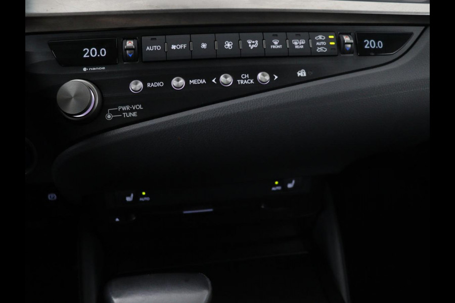 Lexus ES 300h Comfort Line | Schuifdak | Leder | Stoelverwarming | Adaptive cruise | Carplay | Camera | Memory | Keyless | Full LED
