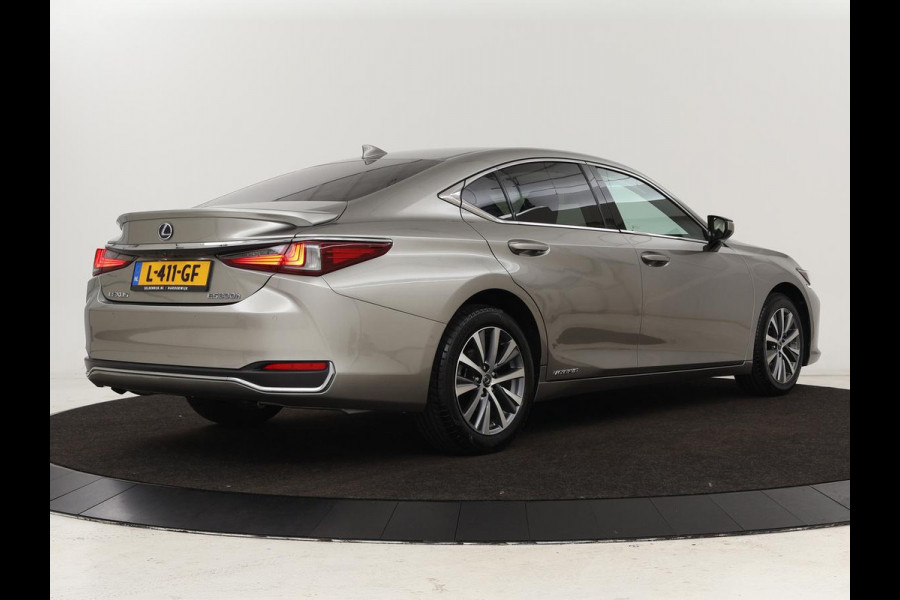 Lexus ES 300h Comfort Line | Schuifdak | Leder | Stoelverwarming | Adaptive cruise | Carplay | Camera | Memory | Keyless | Full LED