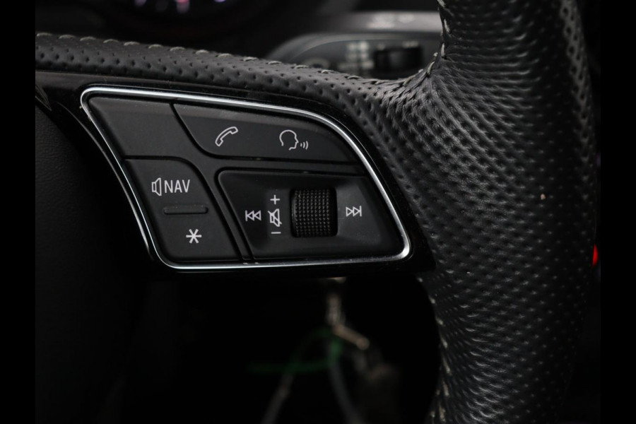 Audi A3 30 TFSI Sport S Line Edition | Half leder | Full LED | Sportstoelen | Navigatie | Trekhaak | Parkeerhulp | Climate control | Cruise control | Bluetooth