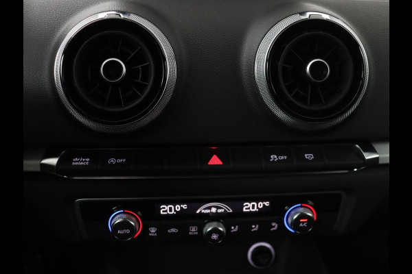 Audi A3 30 TFSI Sport S Line Edition | Half leder | Full LED | Sportstoelen | Navigatie | Trekhaak | Parkeerhulp | Climate control | Cruise control | Bluetooth