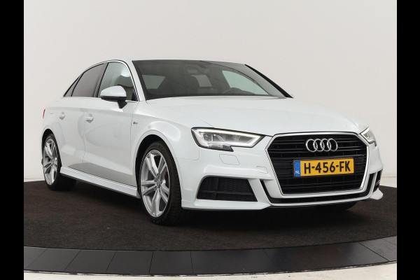 Audi A3 30 TFSI Sport S Line Edition | Half leder | Full LED | Sportstoelen | Navigatie | Trekhaak | Parkeerhulp | Climate control | Cruise control | Bluetooth
