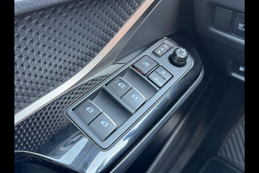Toyota C-HR 1.8 Hybrid Style Plus | LED pakket, Navigatie, Dodehoekherkenning, Parkeersensoren, Keyless, Stoel + Stuurverwarming