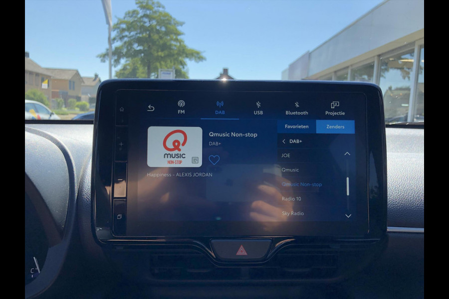 Toyota Yaris Cross 1.5 Hybrid Dynamic Plus | Stoel + Stuurverwarming, Smart Connect Navigatie, Keyless, 17inch