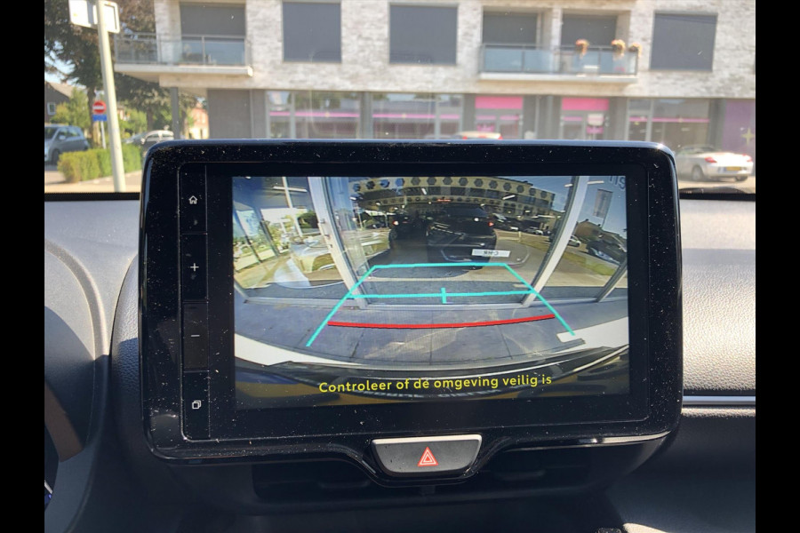 Toyota Yaris Cross 1.5 Hybrid Dynamic Plus | Stoel + Stuurverwarming, Smart Connect Navigatie, Keyless, 17inch