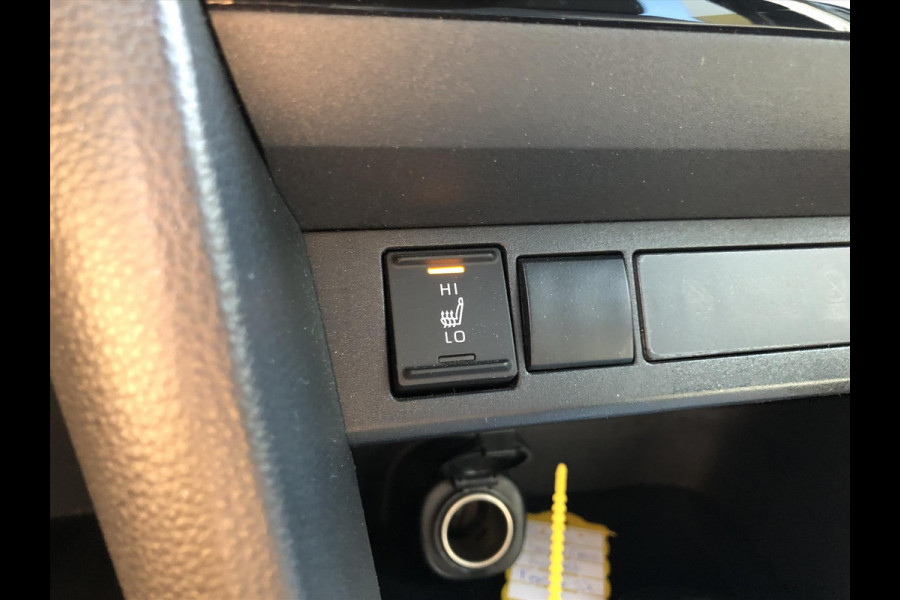 Toyota Yaris Cross 1.5 Hybrid Dynamic Plus | Stoel + Stuurverwarming, Smart Connect Navigatie, Keyless, 17inch